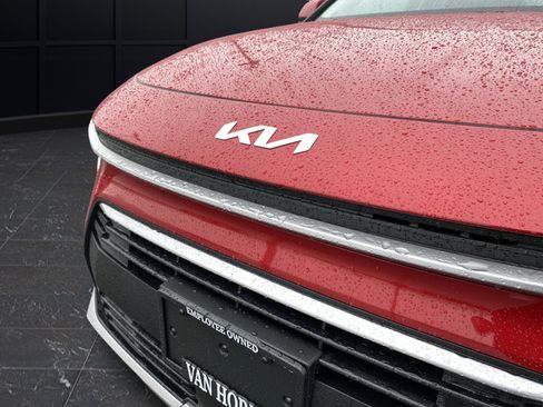 New 2026 Kia Niro EX w/ EX Premium Package FWD image 17