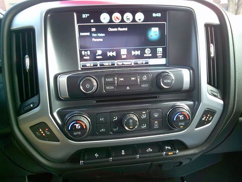 Used 2019 GMC Sierra 2500 SLT image 17
