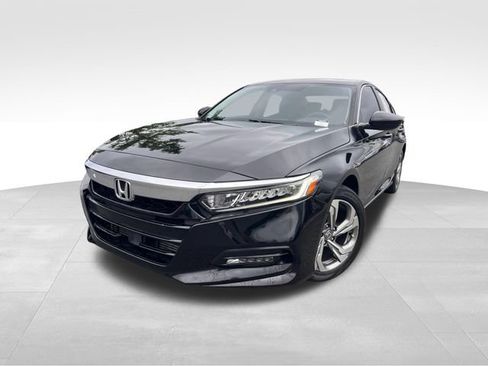 Used 2018 Honda Accord EX image 9