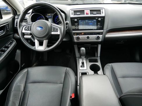 Used 2017 Subaru Outback 2.5i Limited image 14