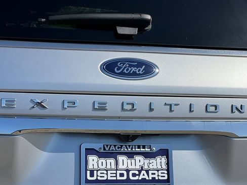 Certified 2023 Ford Expedition Limited image 30