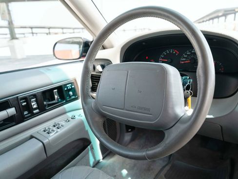 Used 1996 Chevrolet Impala SS image 23