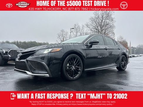 Used 2021 Toyota Camry XSE image 1