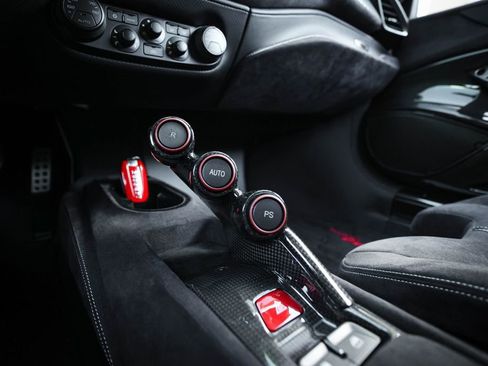 Certified 2020 Ferrari 488 Pista Coupe image 43