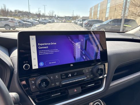 Used 2024 Toyota Grand Highlander Limited image 18