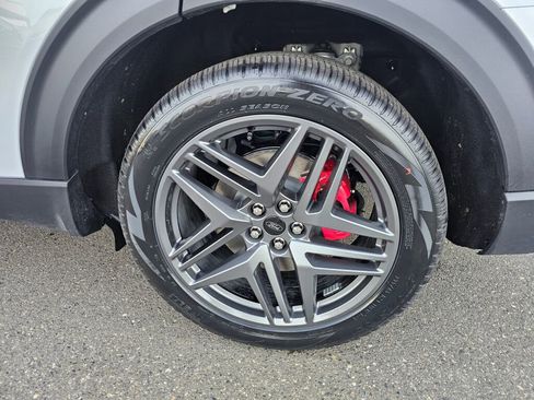 New 2026 Ford Explorer ST w/ Sun And Sound Package image 7