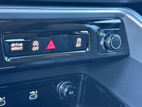 Certified 2025 Audi Q5 Premium Plus w/ Premium Plus image 21