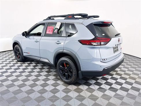 Certified 2025 Nissan Rogue SV image 21