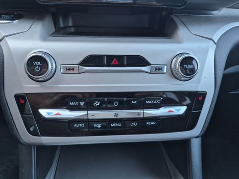 Certified 2023 Ford Explorer XLT w/ Equipment Group 202A image 34