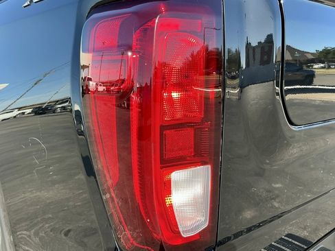 Used 2022 GMC Sierra 1500 Elevation w/ Elevation Premium Package image 16