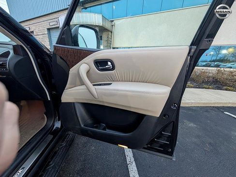 Used 2019 Nissan Armada Platinum w/ Cargo Package image 8
