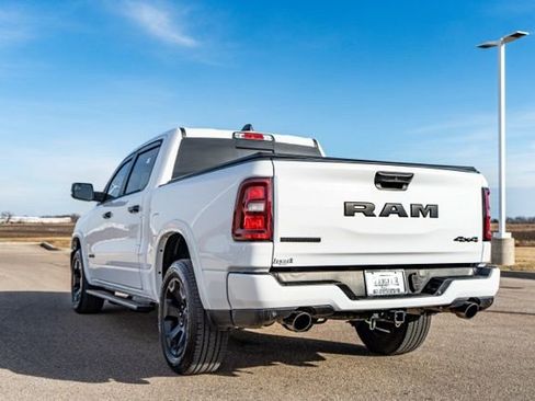 Used 2025 RAM 1500 Big Horn AWD/4WD image 5