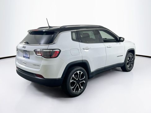 Used 2022 Jeep Compass Limited AWD/4WD image 5