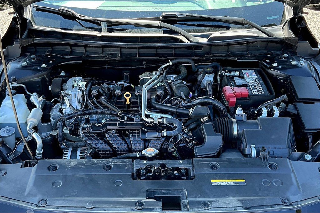 Used 2025 Nissan Altima 2.5 SV FWD image 29