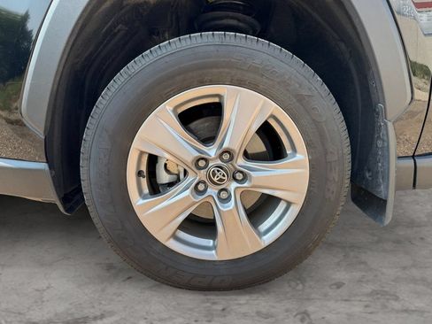 Certified 2024 Toyota RAV4 XLE w/ Convenience Package AWD/4WD image 9