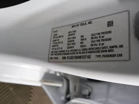 Used 2022 Tesla Model 3 Long Range AWD/4WD image 45