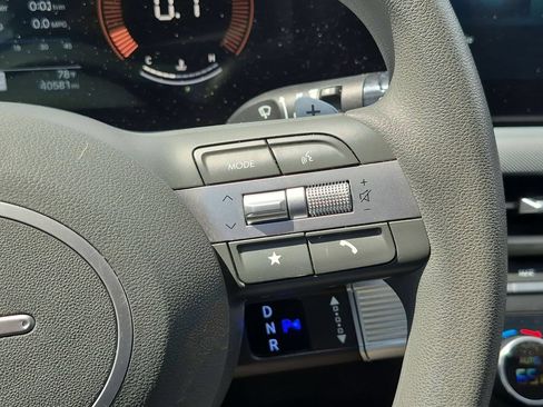 Used 2025 Hyundai Sonata SEL FWD image 22