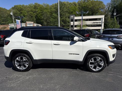Used 2020 Jeep Compass Limited AWD/4WD image 3