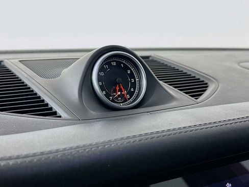 Certified 2021 Porsche Macan S image 34