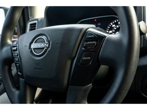 Used 2023 Nissan Frontier SV image 25