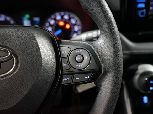 Certified 2022 Toyota RAV4 LE image 13