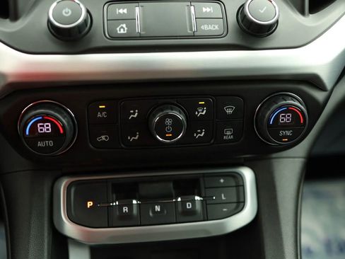 Used 2020 GMC Acadia SLE w/ Driver Convenience Package image 22