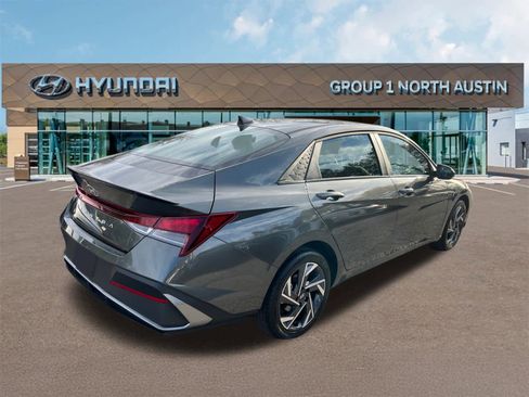 New 2025 Hyundai Elantra Sport image 7