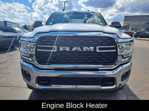 Used 2022 RAM 2500 Big Horn w/ Cold Weather Group AWD/4WD image 8