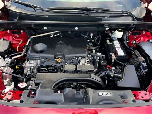 Used 2021 Toyota RAV4 LE image 31