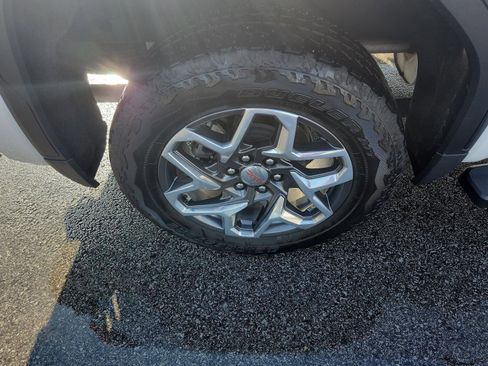 Certified 2024 GMC Sierra 1500 SLT w/ SLT Premium Plus Package image 7