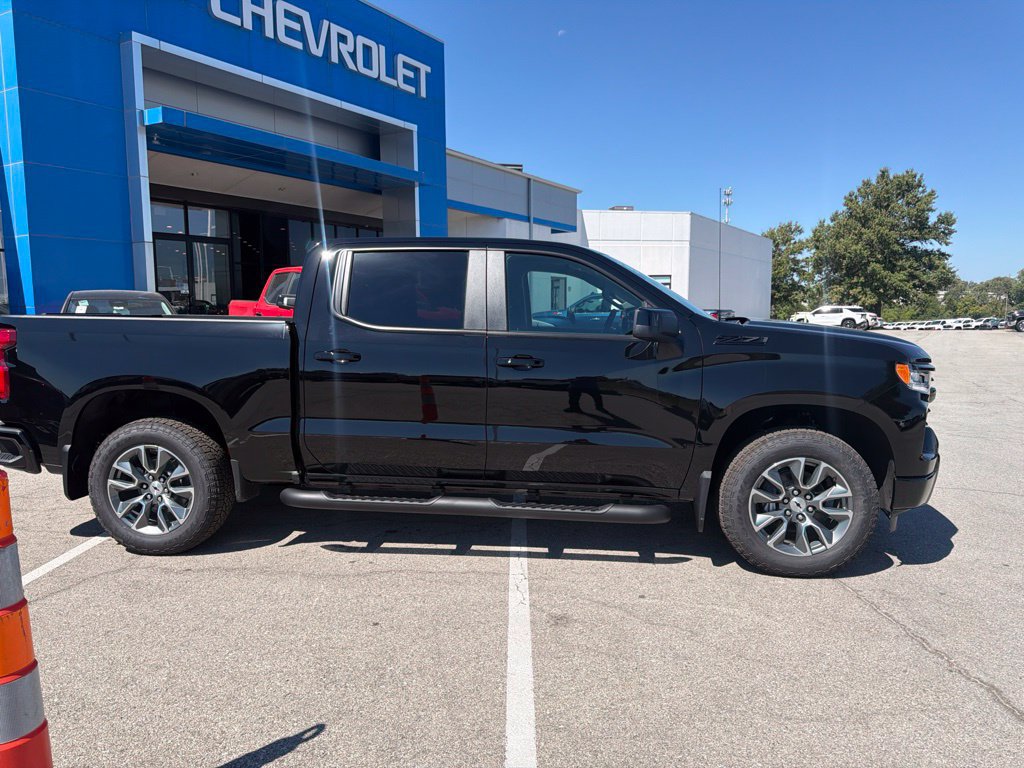 New 2026 Chevrolet Silverado 1500 RST AWD/4WD image 2