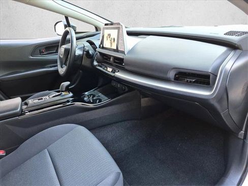 Certified 2025 Toyota Prius LE FWD image 19
