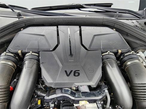 Used 2024 Genesis GV70 3.5T Sport image 31