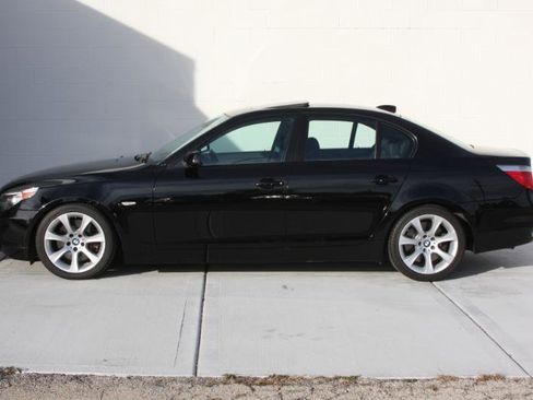 Used 2007 BMW 550i Sedan image 12