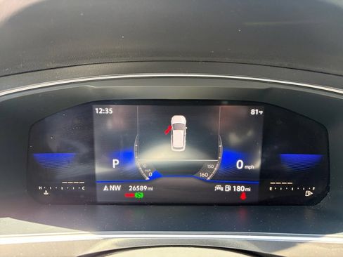Certified 2022 Volkswagen Tiguan SE R-Line FWD image 22