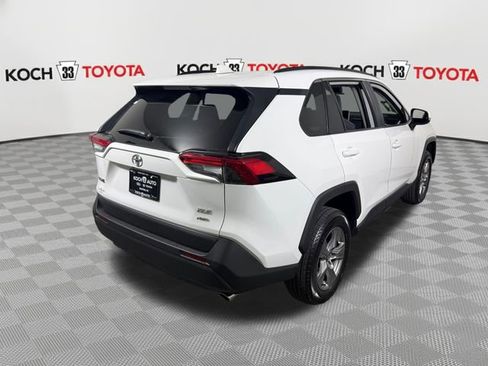 Used 2025 Toyota RAV4 XLE AWD/4WD image 44