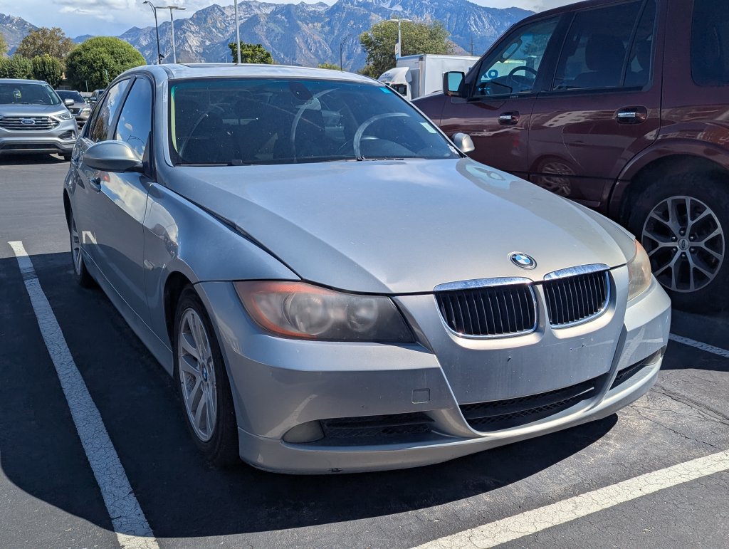 Used 2006 BMW 325i Sedan RWD image 1