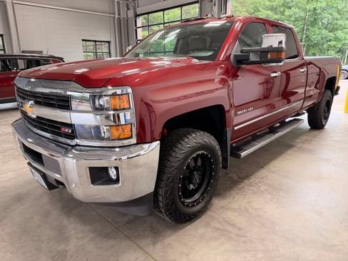 Used 2015 Chevrolet Silverado 3500 LTZ w/ Duramax Plus Package AWD/4WD image 5