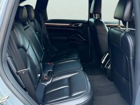 Used 2016 Porsche Cayenne S AWD/4WD image 22