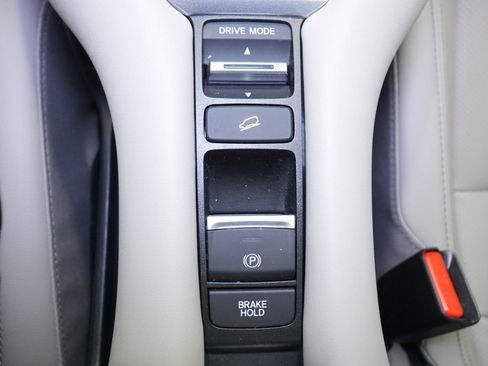 Used 2025 Honda HR-V EX-L image 27