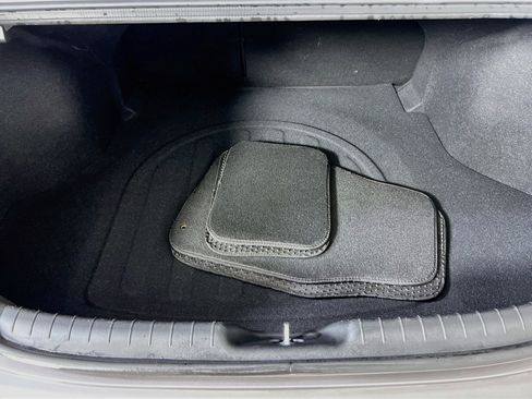 Used 2023 Hyundai Elantra Limited FWD image 27