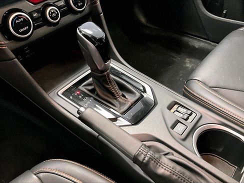 Used 2023 Subaru Crosstrek 2.5i Limited w/ Moonroof Package image 16