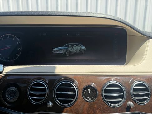 Used 2018 Mercedes-Benz S 560 Sedan image 17