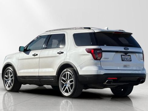 Used 2017 Ford Explorer Sport image 5