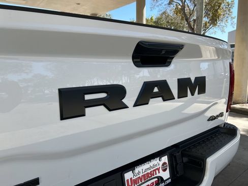 Used 2025 RAM 3500 Big Horn AWD/4WD image 22
