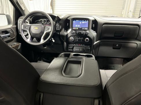 Used 2022 Chevrolet Silverado 2500 LT AWD/4WD image 17
