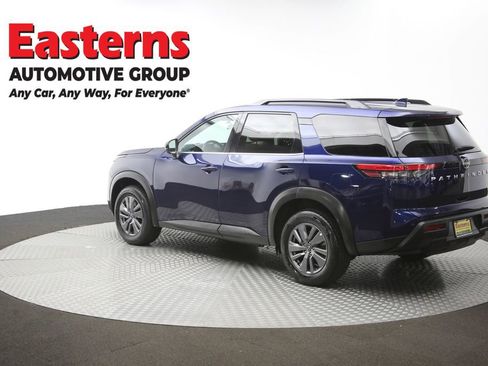 Used 2025 Nissan Pathfinder SV FWD image 63