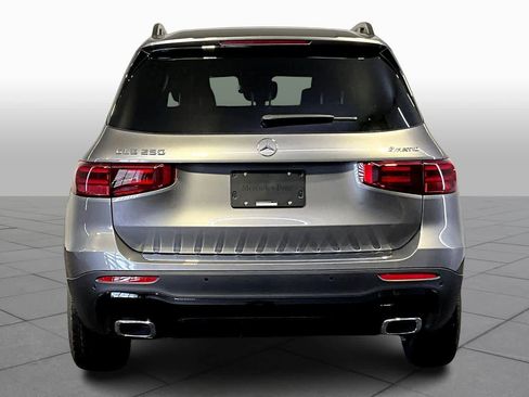 New 2026 Mercedes-Benz GLB 250 4MATIC image 4