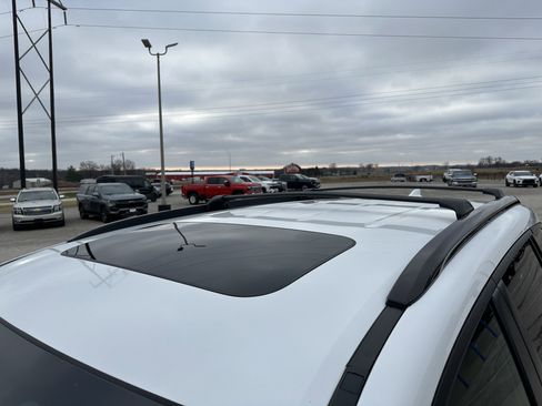 Used 2022 Honda Pilot TrailSport image 12