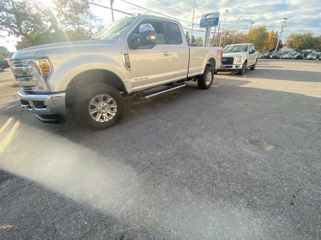 Used 2018 Ford F350 Lariat w/ Chrome Package AWD/4WD image 2